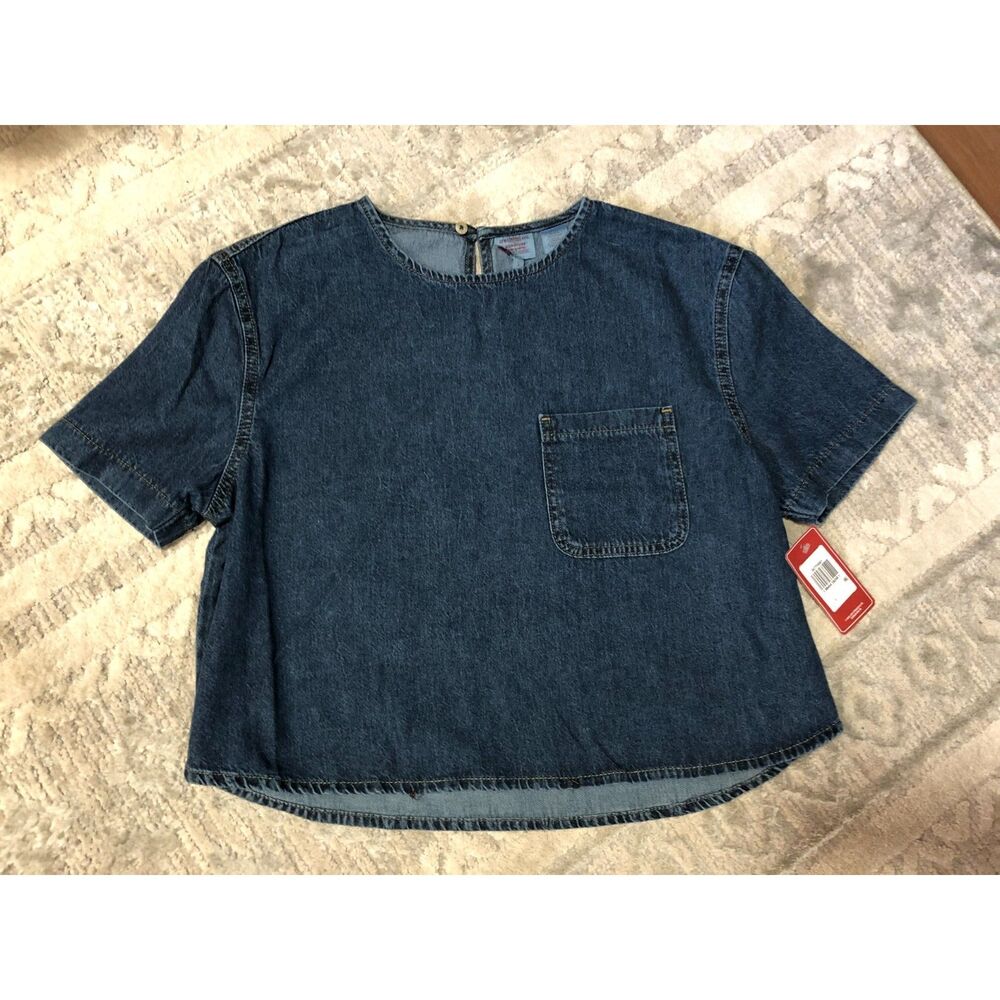 Woman's Levi's Denim New Top Size Small